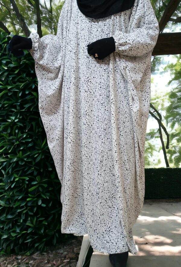 Beggy/Kaftan Printed Abaya – Elegant Modesty with Style - Image 2