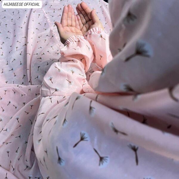 PRINTED NAMAZ CHADDAR WITH SLEEVES - Image 6
